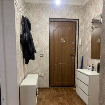 Сдается 1-комнатная квартира, 38 м²