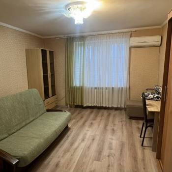 Сдается 1-комнатная квартира, 41 м²