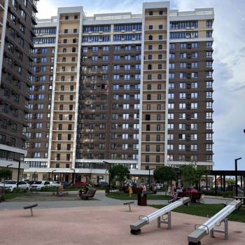 Продается 1-комнатная квартира, 37,5 м²