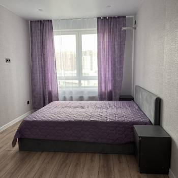 Продается 1-комнатная квартира, 37,5 м²