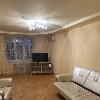 Сдается Многокомнатная квартира, 110 м²