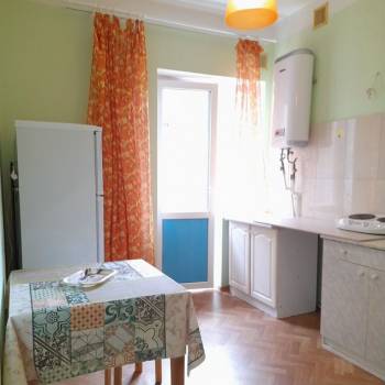 Сдается 1-комнатная квартира, 40 м²