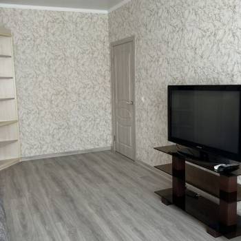 Сдается 1-комнатная квартира, 41 м²
