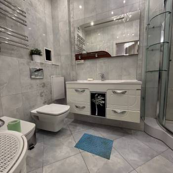 Сдается 1-комнатная квартира, 60 м²