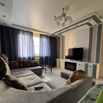 Сдается 1-комнатная квартира, 60 м²