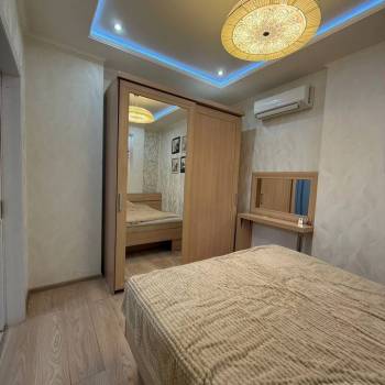 Сдается 1-комнатная квартира, 60 м²