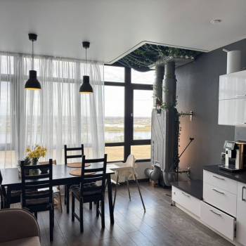 Продается 2-х комнатная квартира, 90 м²
