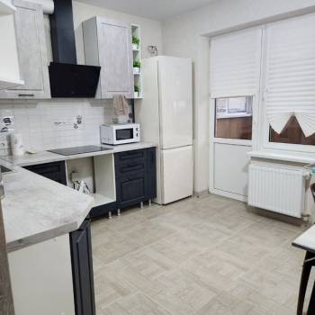Продается 1-комнатная квартира, 42,7 м²
