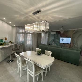 Продается 2-х комнатная квартира, 83,5 м²