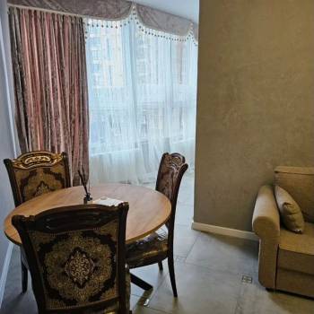 Сдается 1-комнатная квартира, 40 м²