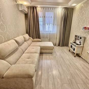 Продается 1-комнатная квартира, 41 м²