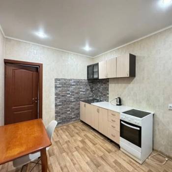 Сдается 1-комнатная квартира, 40 м²