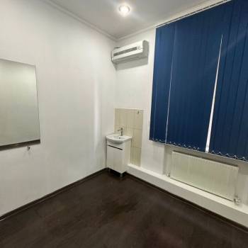 Сдается Нежилое помещение, 80 м²