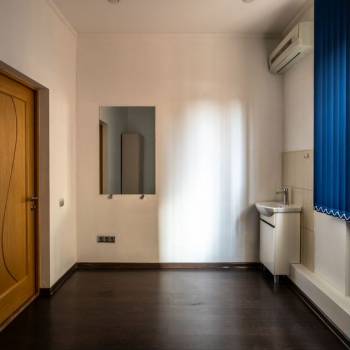 Сдается Нежилое помещение, 80 м²