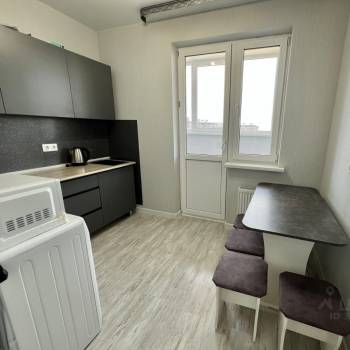 Сдается 1-комнатная квартира, 35 м²