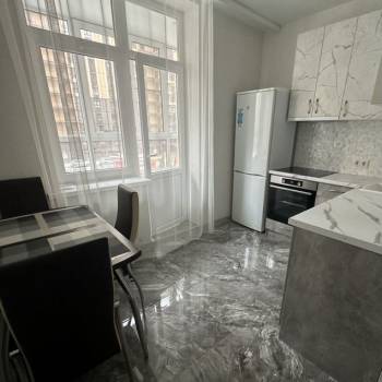 Сдается 1-комнатная квартира, 35 м²