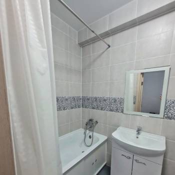 Сдается 1-комнатная квартира, 43 м²