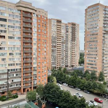 Продается Многокомнатная квартира, 95 м²