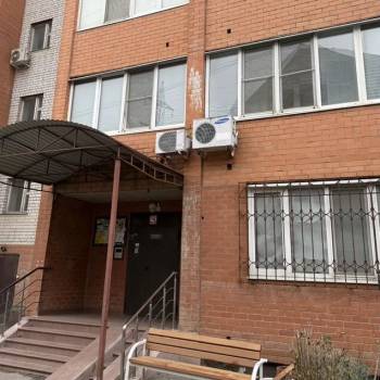 Продается Многокомнатная квартира, 120 м²