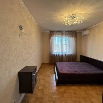Продается Многокомнатная квартира, 120 м²
