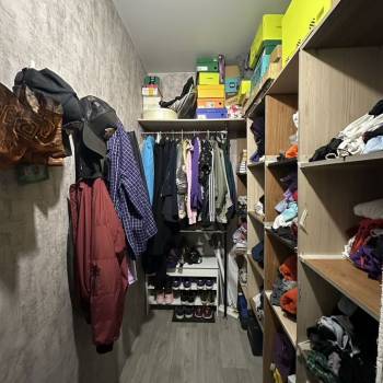 Продается 1-комнатная квартира, 38 м²