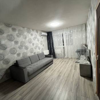 Сдается 1-комнатная квартира, 37 м²