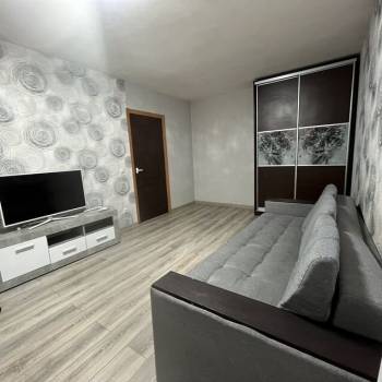 Сдается 1-комнатная квартира, 37 м²