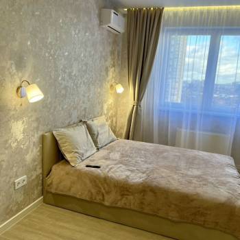 Сдается 1-комнатная квартира, 42 м²