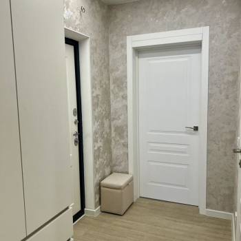 Сдается 1-комнатная квартира, 42 м²