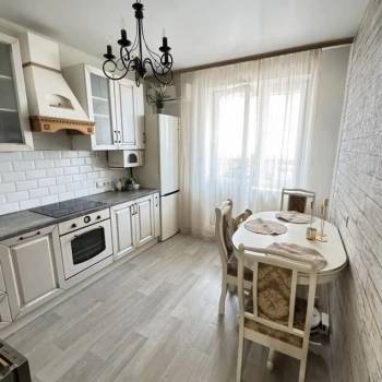 Сдается 1-комнатная квартира, 42 м²