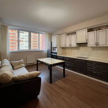 Продается Многокомнатная квартира, 95 м²