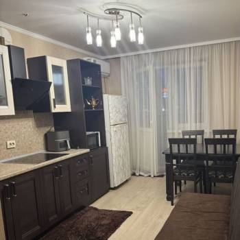 Сдается 1-комнатная квартира, 40 м²