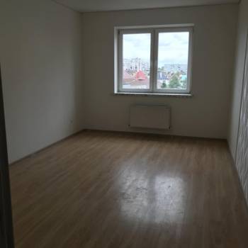 Сдается 2-х комнатная квартира, 82 м²