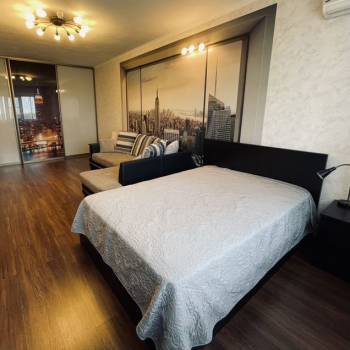 Сдается 1-комнатная квартира, 50 м²