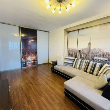 Сдается 1-комнатная квартира, 50 м²