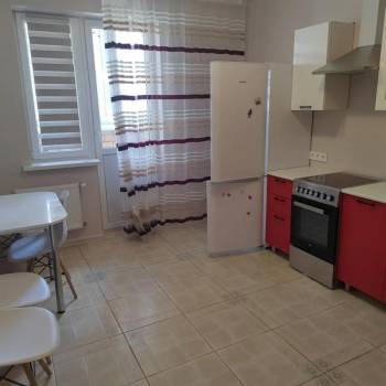 Сдается 2-х комнатная квартира, 65 м²