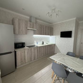 Сдается 1-комнатная квартира, 46 м²