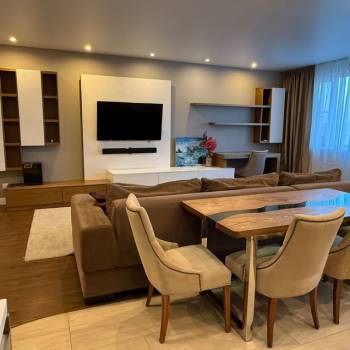 Продается 2-х комнатная квартира, 77,7 м²