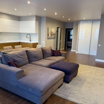 Продается 2-х комнатная квартира, 77,7 м²