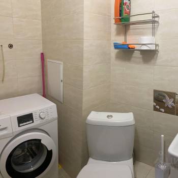 Сдается 2-х комнатная квартира, 65 м²
