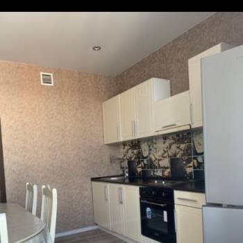 Сдается 1-комнатная квартира, 41 м²