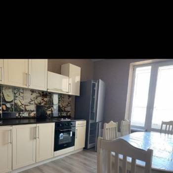 Сдается 1-комнатная квартира, 41 м²