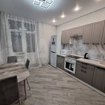 Сдается 1-комнатная квартира, 40 м²