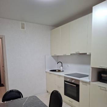 Сдается 1-комнатная квартира, 37 м²