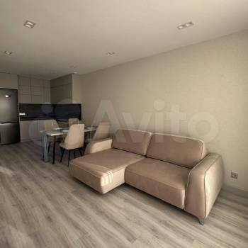 Сдается 1-комнатная квартира, 42 м²