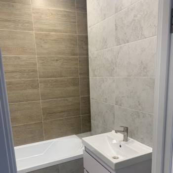 Продается 1-комнатная квартира, 37 м²