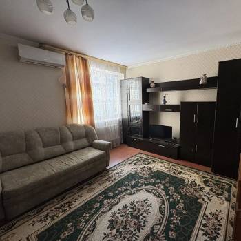 Сдается 1-комнатная квартира, 50 м²