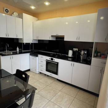 Продается 2-х комнатная квартира, 64 м²