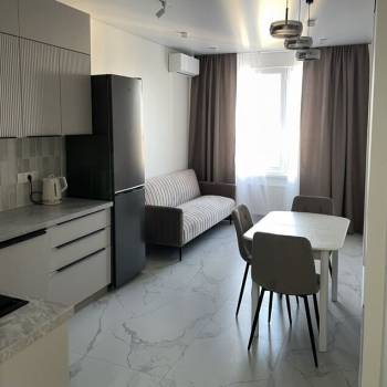Сдается 1-комнатная квартира, 40 м²