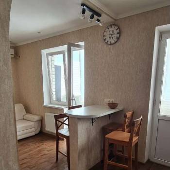 Сдается 1-комнатная квартира, 40 м²